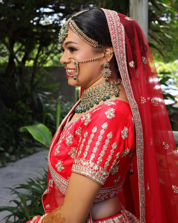 Bride — Garden Side Profile