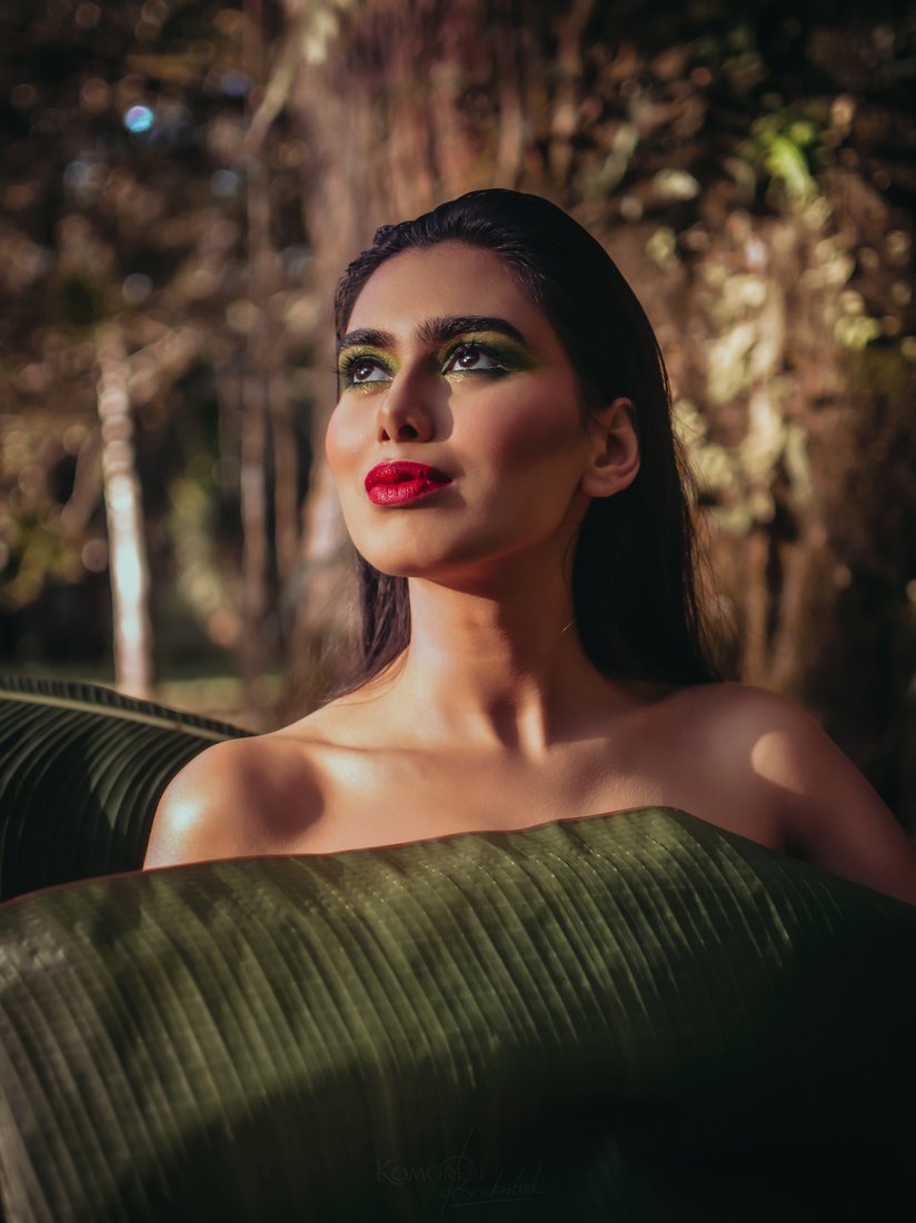 Emerald Eye — Golden Hour