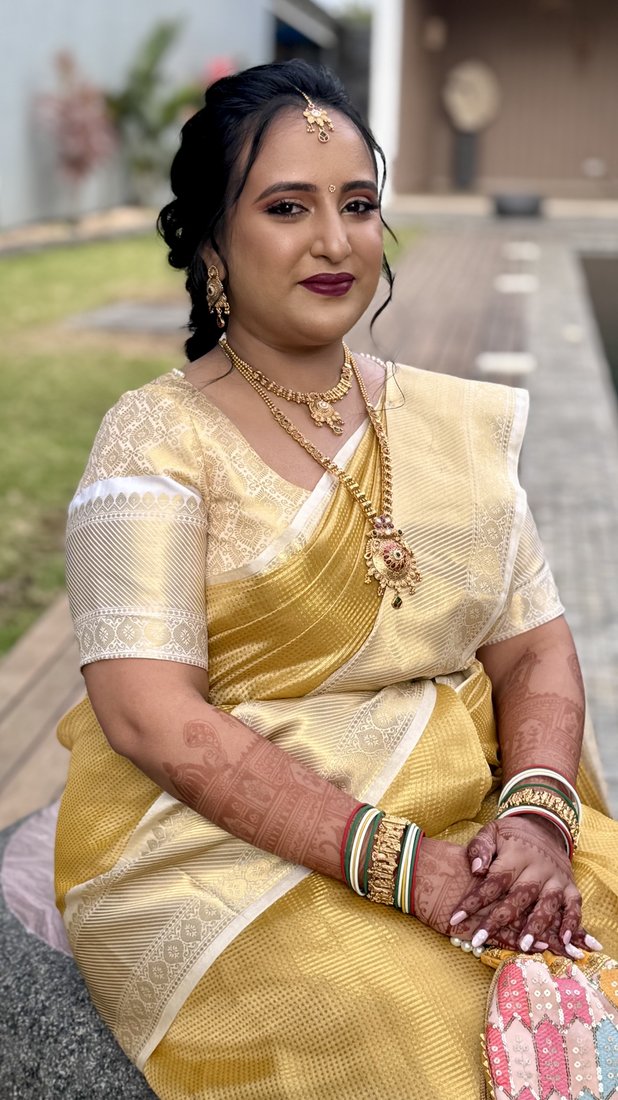 Golden Saree — Mehndi Hands